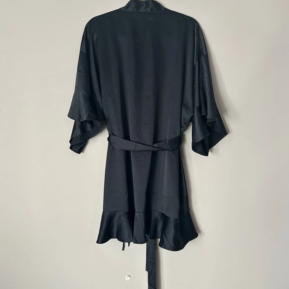 🔥😍Victoria’s Secret Black Satin Kimono Robe | Lingerie Cover-Up - Picture 7 of 7